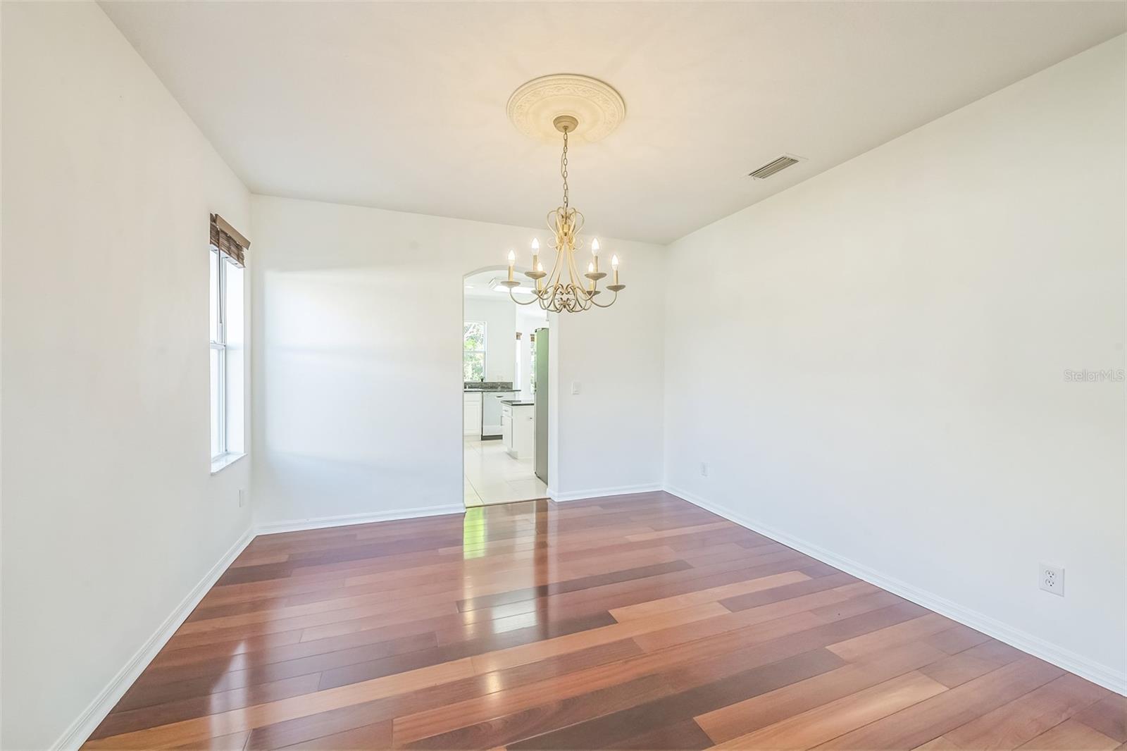 Image 9 of 43 For 7716 Nottinghill Sky Drive
