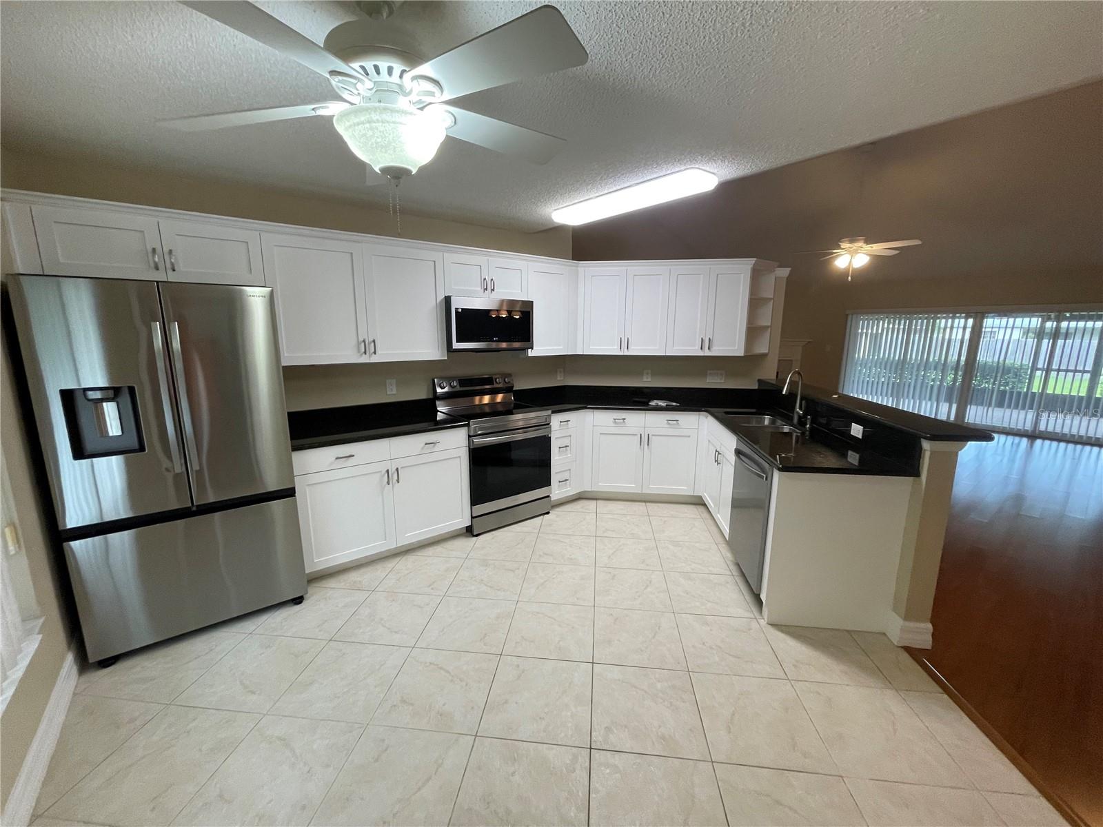 Image 4 of 17 For 1576 Crossbeam Drive
