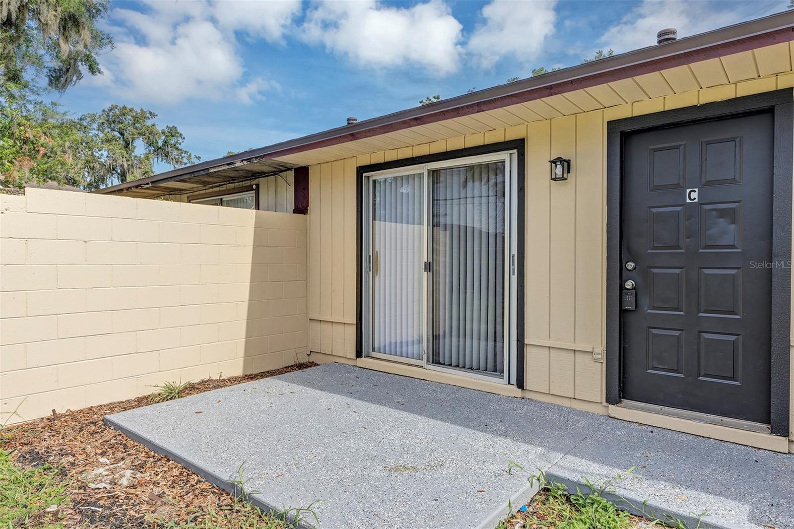 Listing photo id 0 for 3800 17th Court  C
