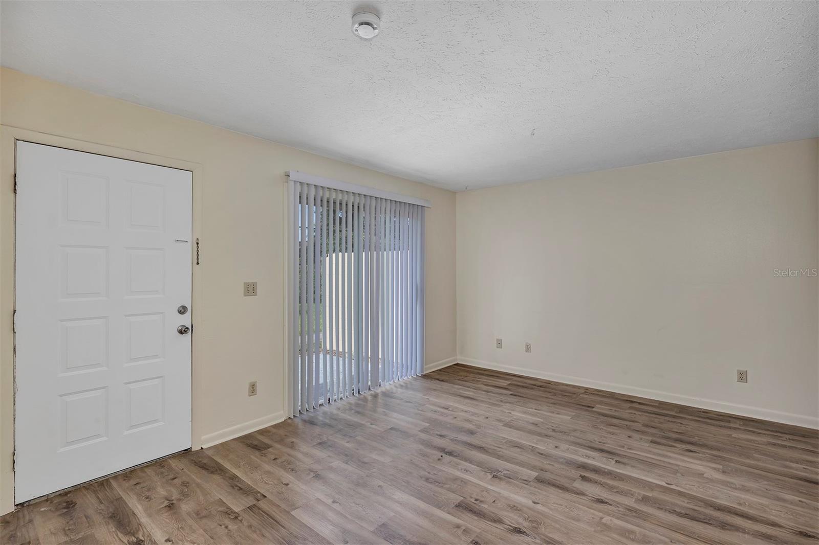 Listing photo id 1 for 3800 17th Court  C