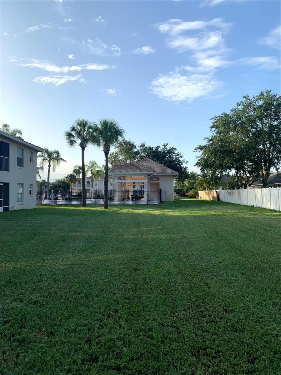 Image 22 of 24 For 13403 Fairway Glen Drive 104