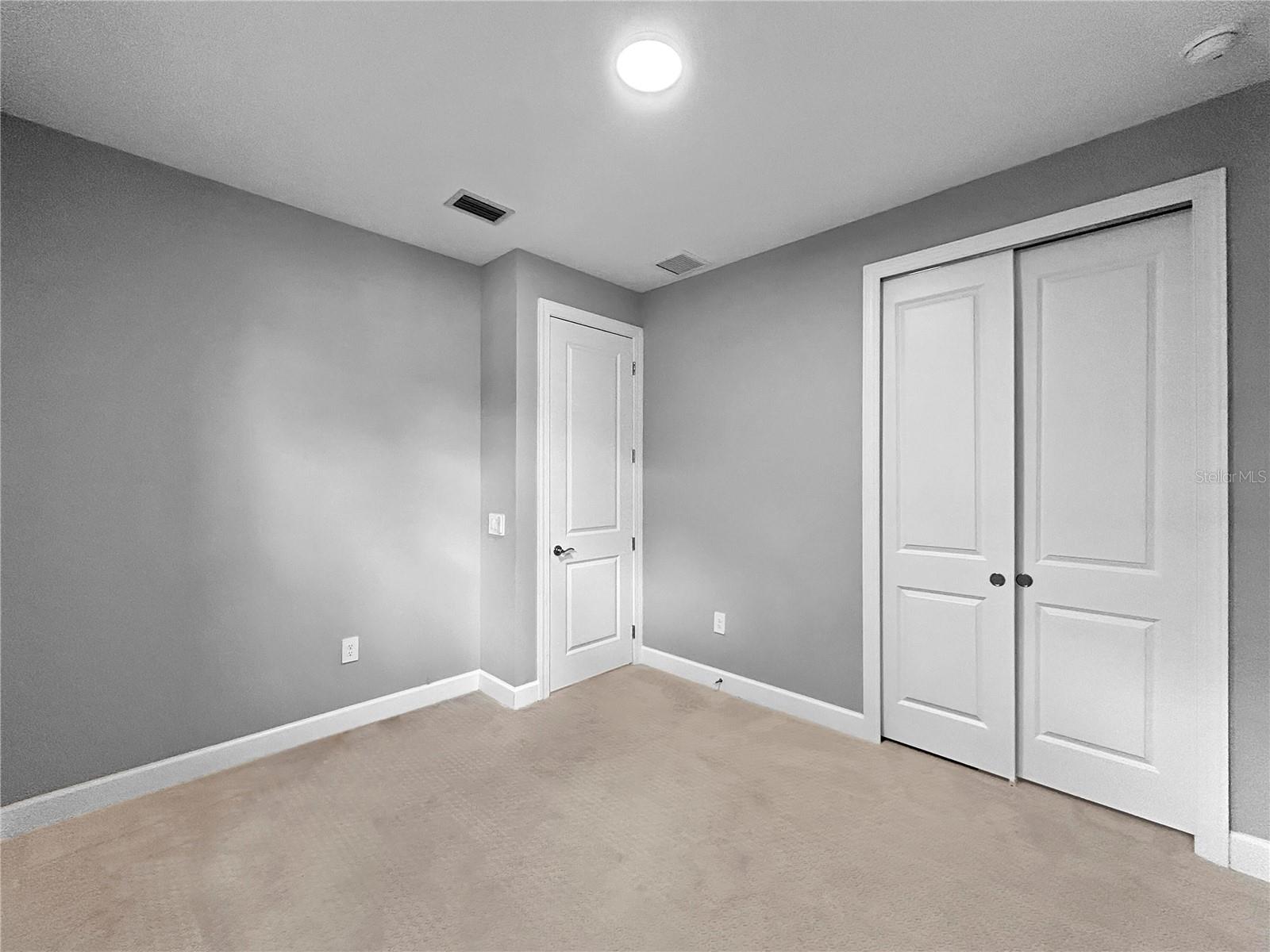 Image 17 of 47 For 6256 Baywood Court