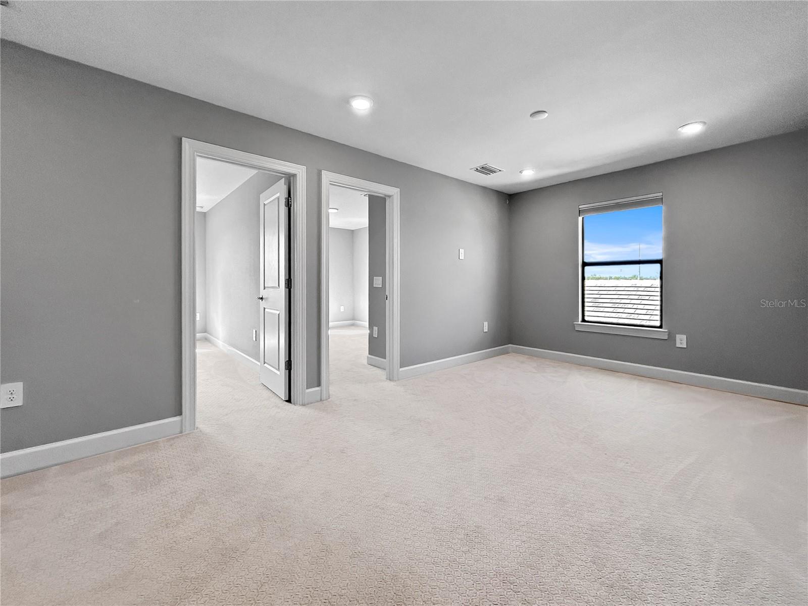 Image 29 of 47 For 6256 Baywood Court