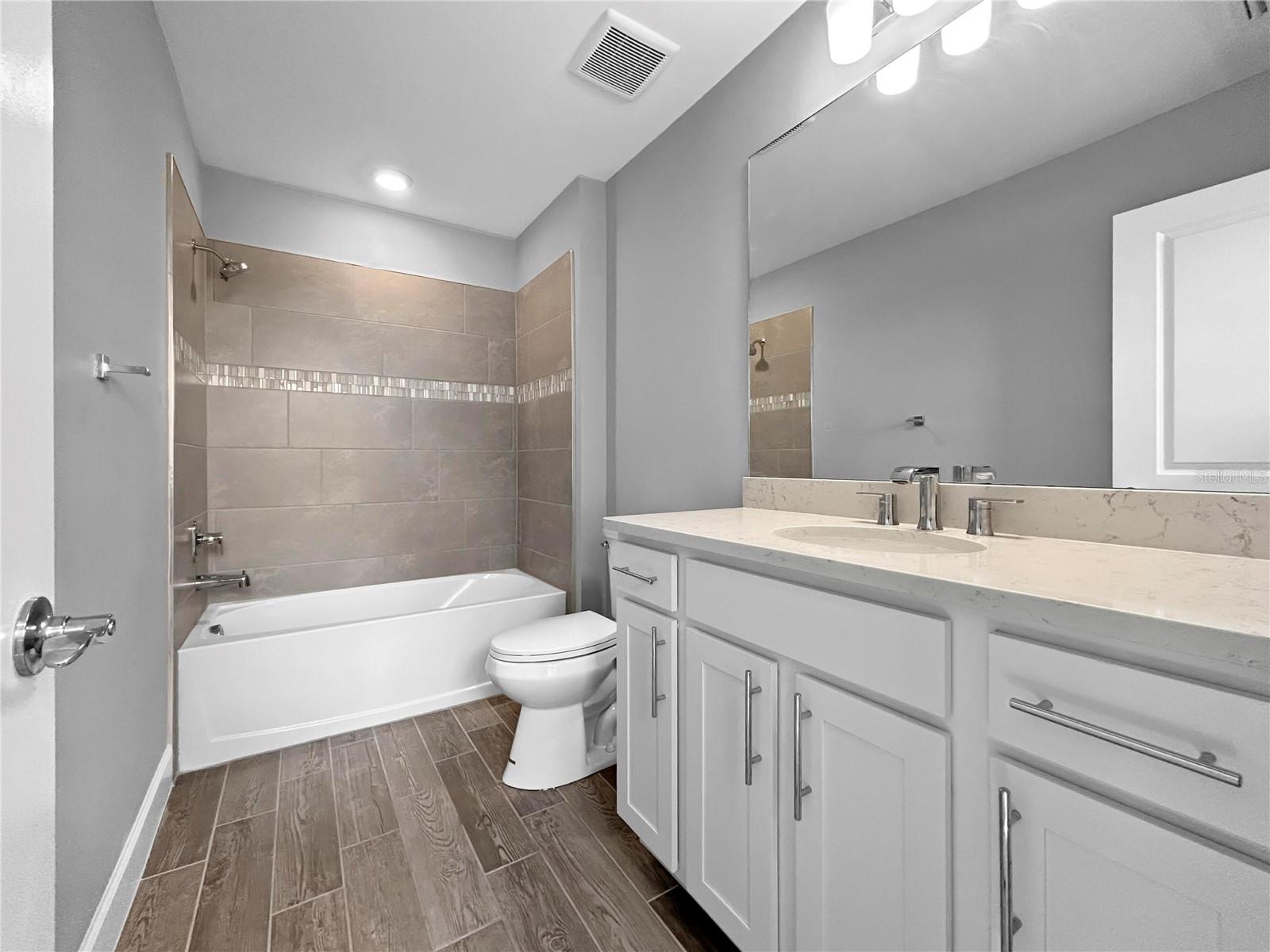 Image 38 of 47 For 6256 Baywood Court