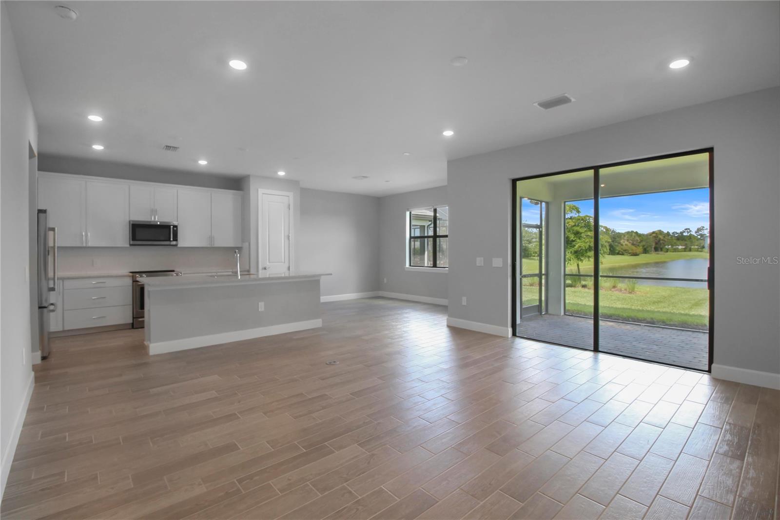 Image 6 of 47 For 6256 Baywood Court