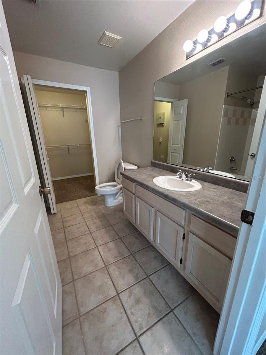 Image 11 of 35 For 3213 Greenwich Village Boulevard 204