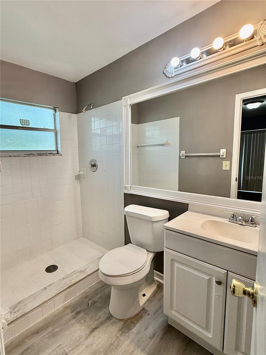 Image 7 of 11 For 9444 Bud Wood Street