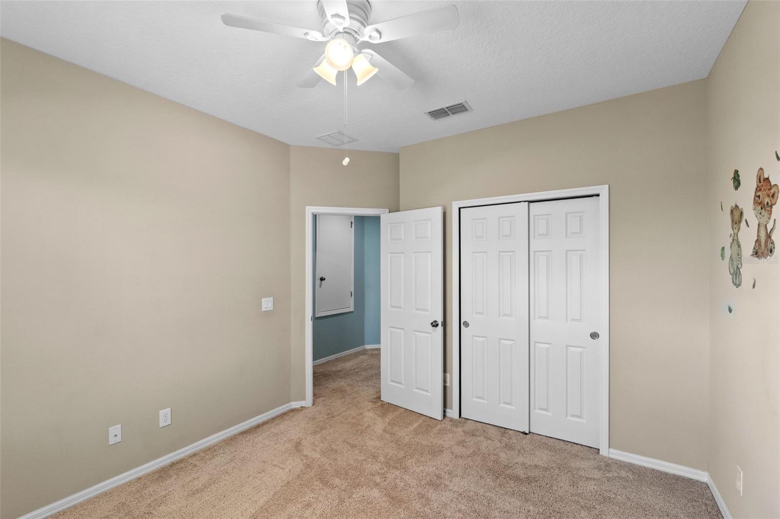Image 31 of 39 For 2560 Hayden Valley Street