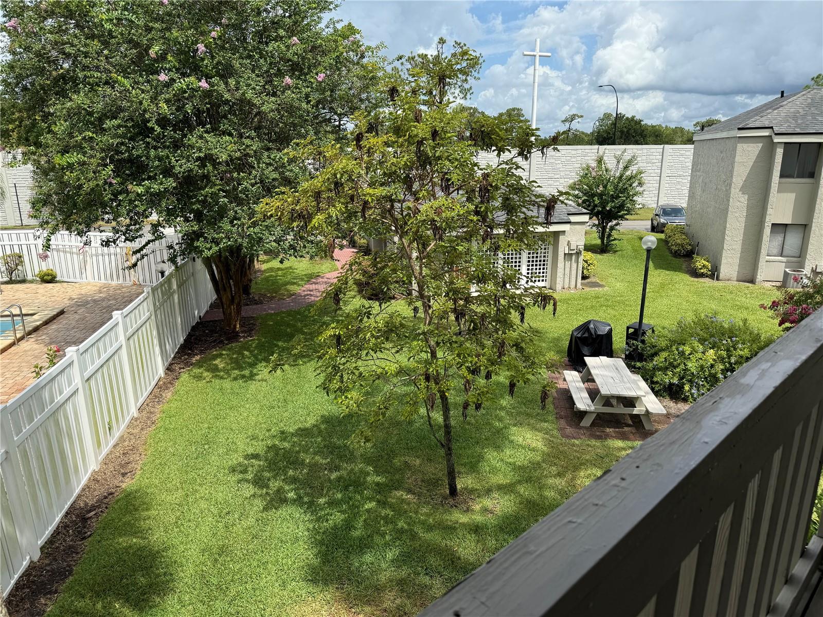 Image 20 of 20 For 129 Springwood Cir  D