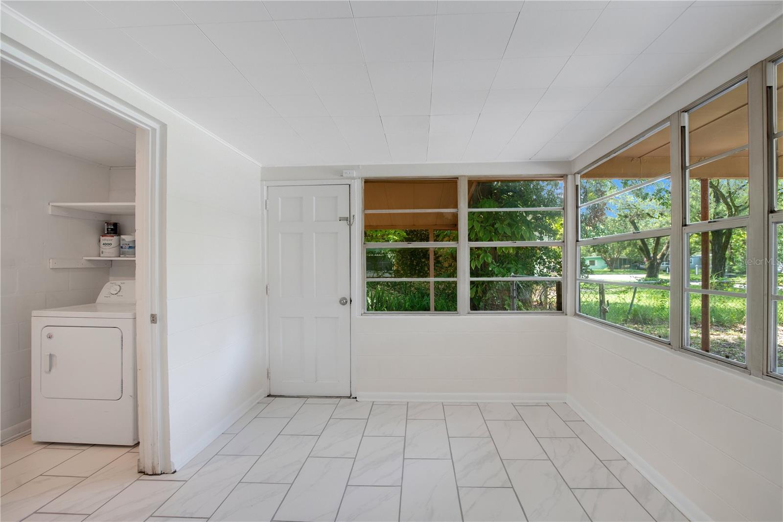 Image 17 of 30 For 102 Mayrose Drive