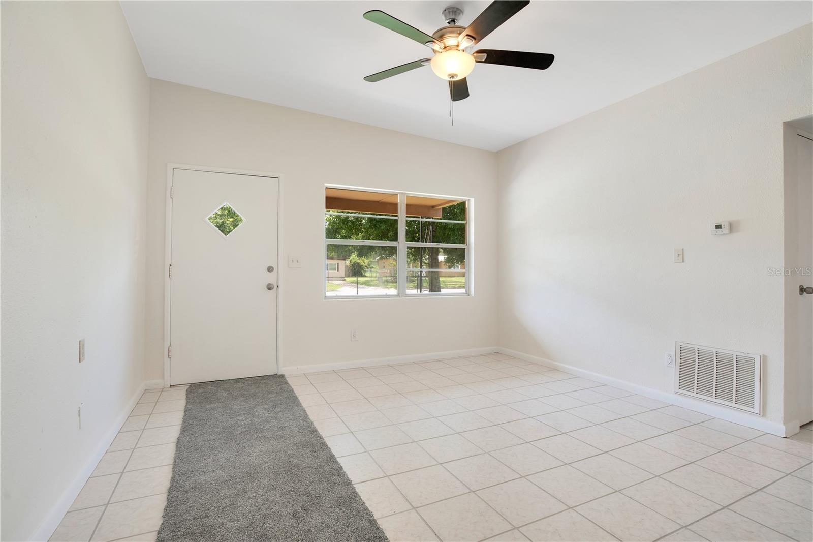 Image 5 of 30 For 102 Mayrose Drive