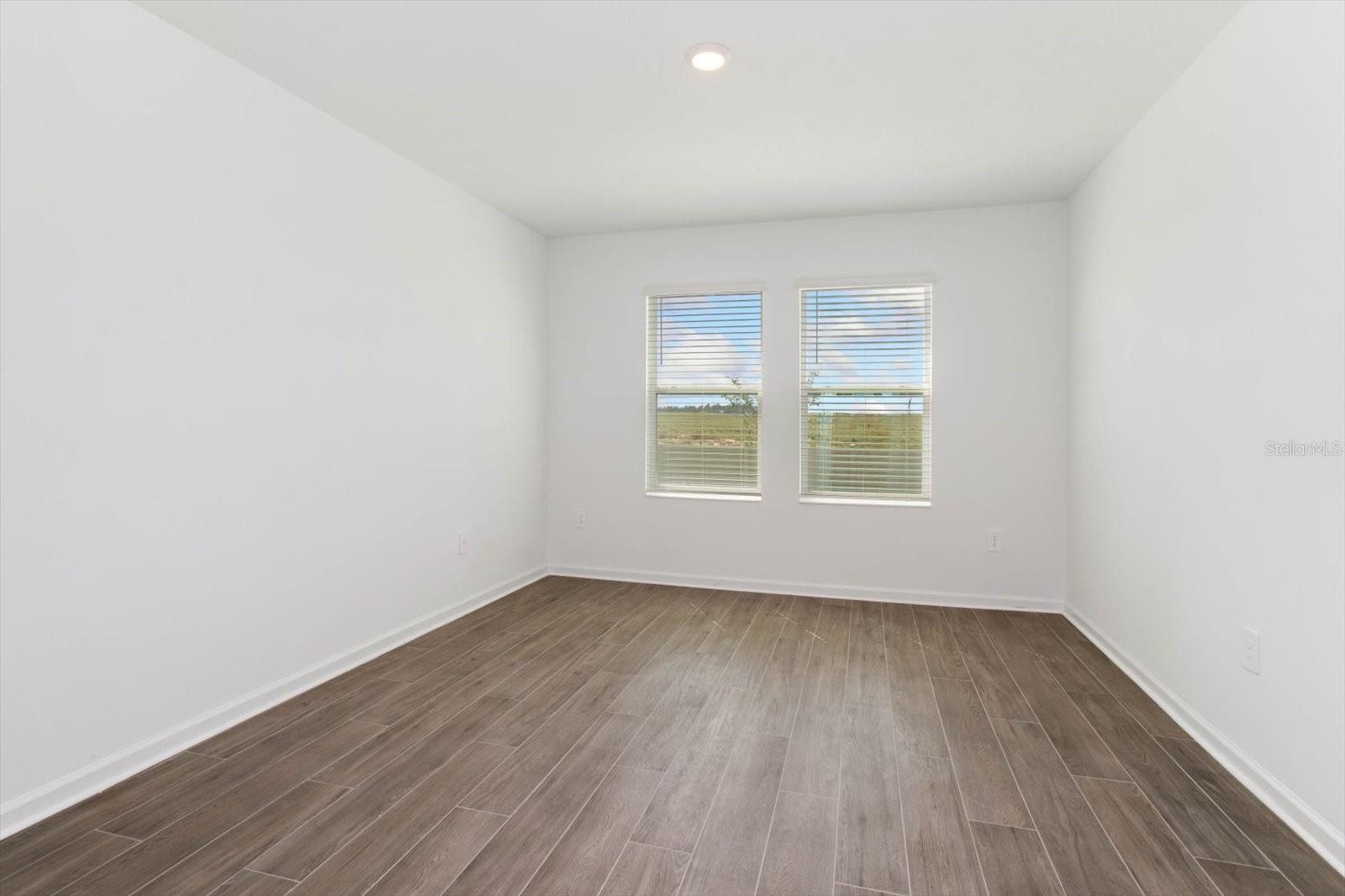 Image 10 of 28 For 3048 Armstrong Avenue