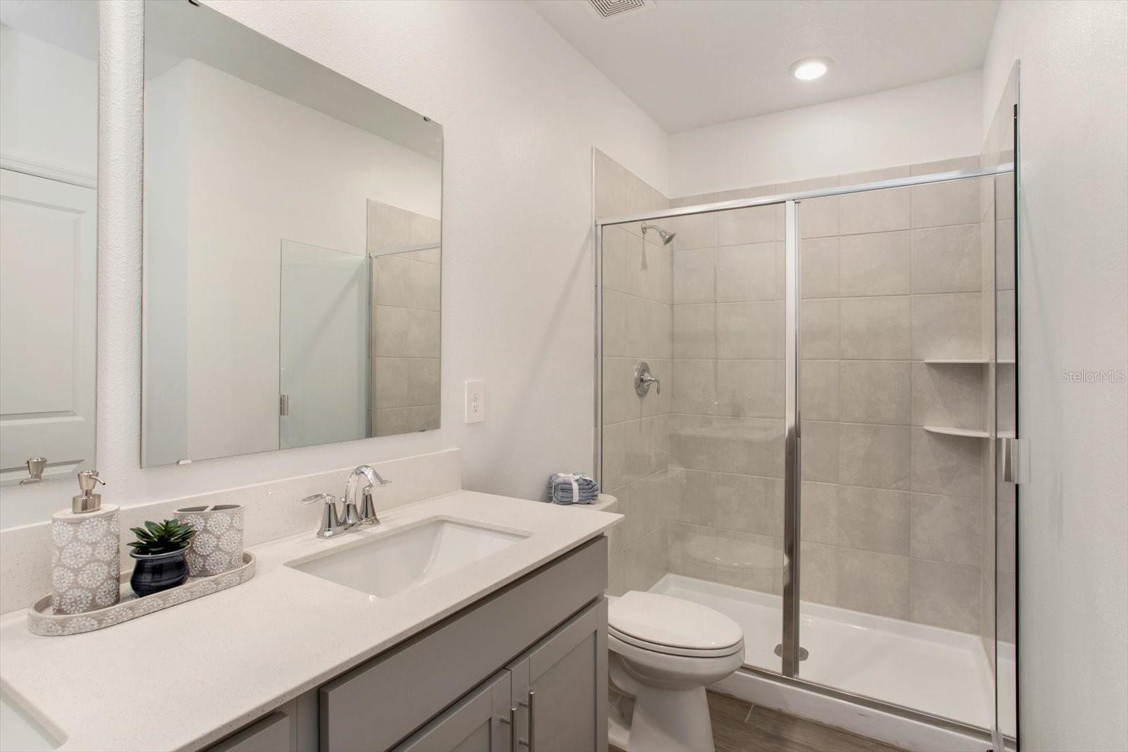 Image 11 of 28 For 3048 Armstrong Avenue