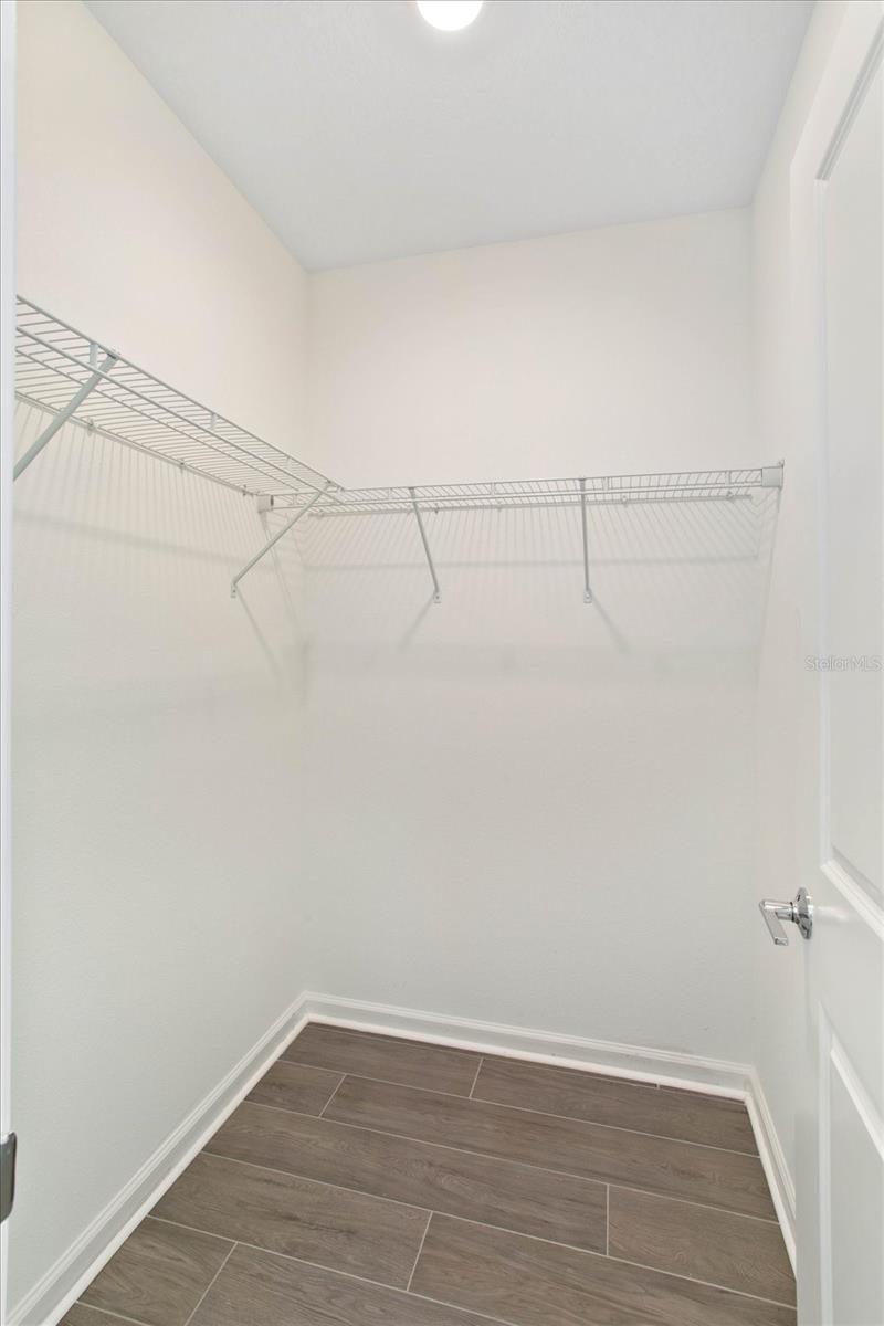Image 13 of 28 For 3048 Armstrong Avenue