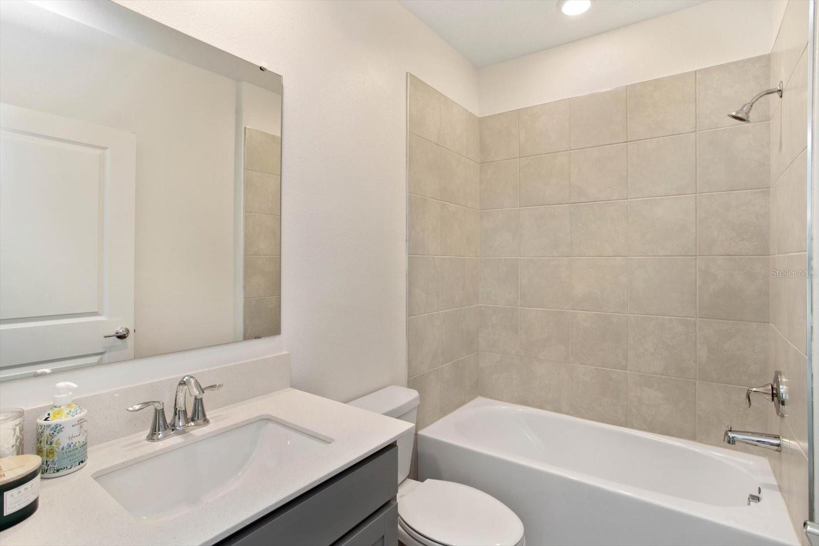 Image 20 of 28 For 3048 Armstrong Avenue