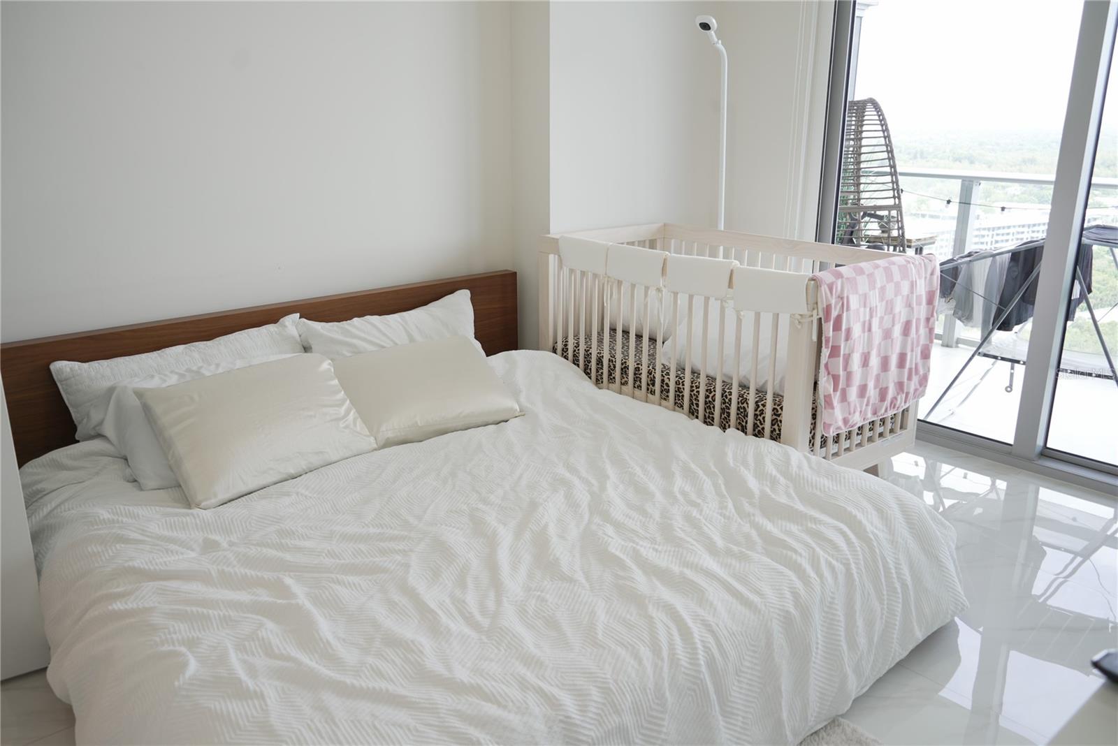 Image 14 of 99 For 16385 Biscayne Boulevard 2806
