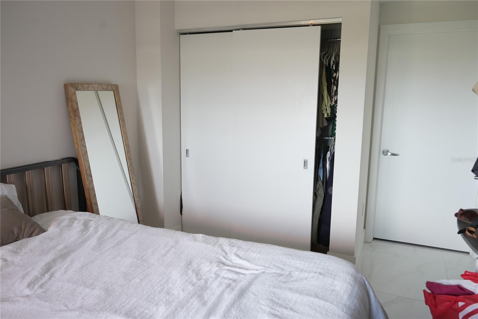 Image 20 of 99 For 16385 Biscayne Boulevard 2806