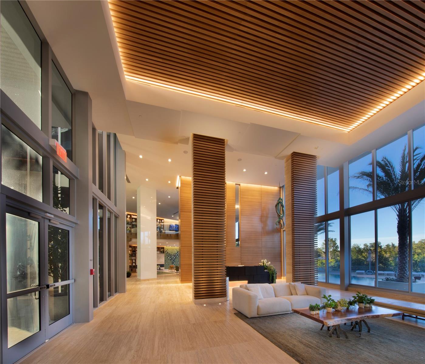 Image 6 of 99 For 16385 Biscayne Boulevard 2806