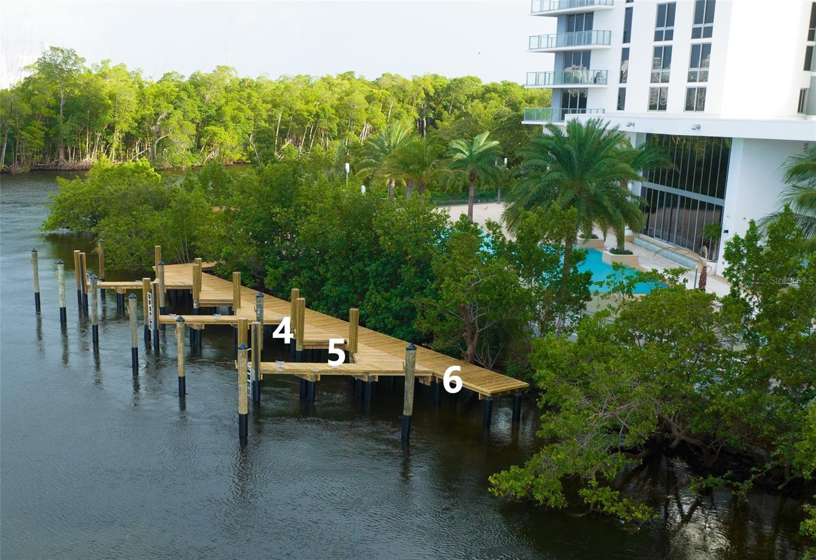 Image 74 of 99 For 16385 Biscayne Boulevard 2806