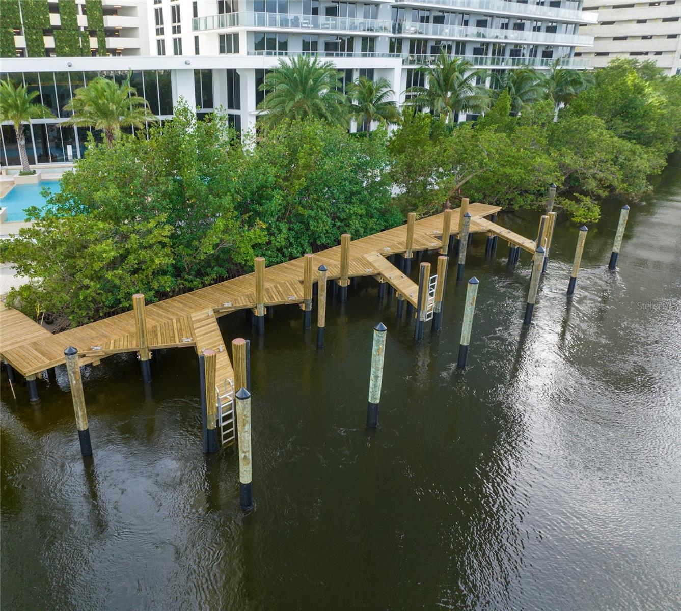 Image 75 of 99 For 16385 Biscayne Boulevard 2806