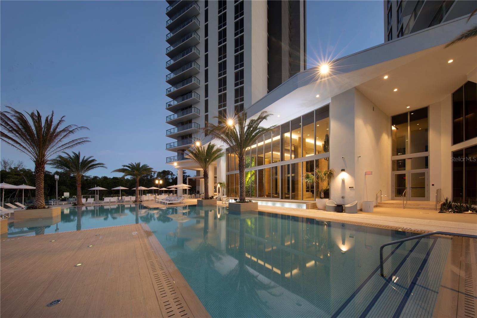 Image 82 of 99 For 16385 Biscayne Boulevard 2806