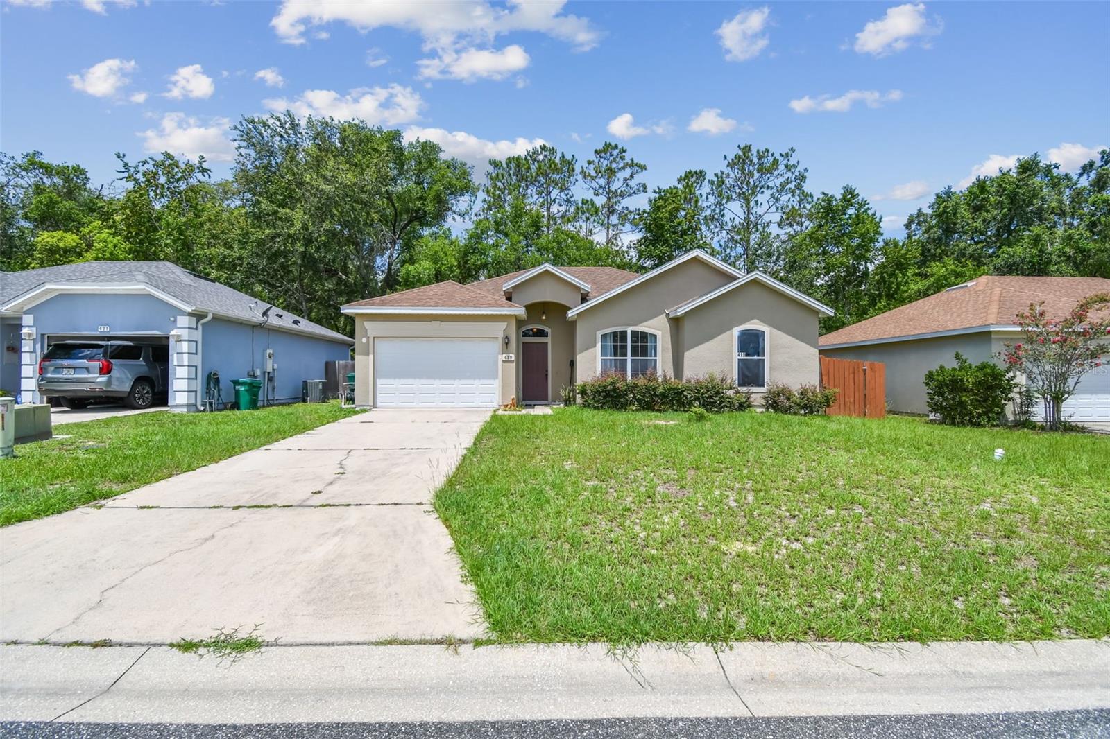 Details for 419 Cierra Oaks Circle, LADY LAKE, FL 32159