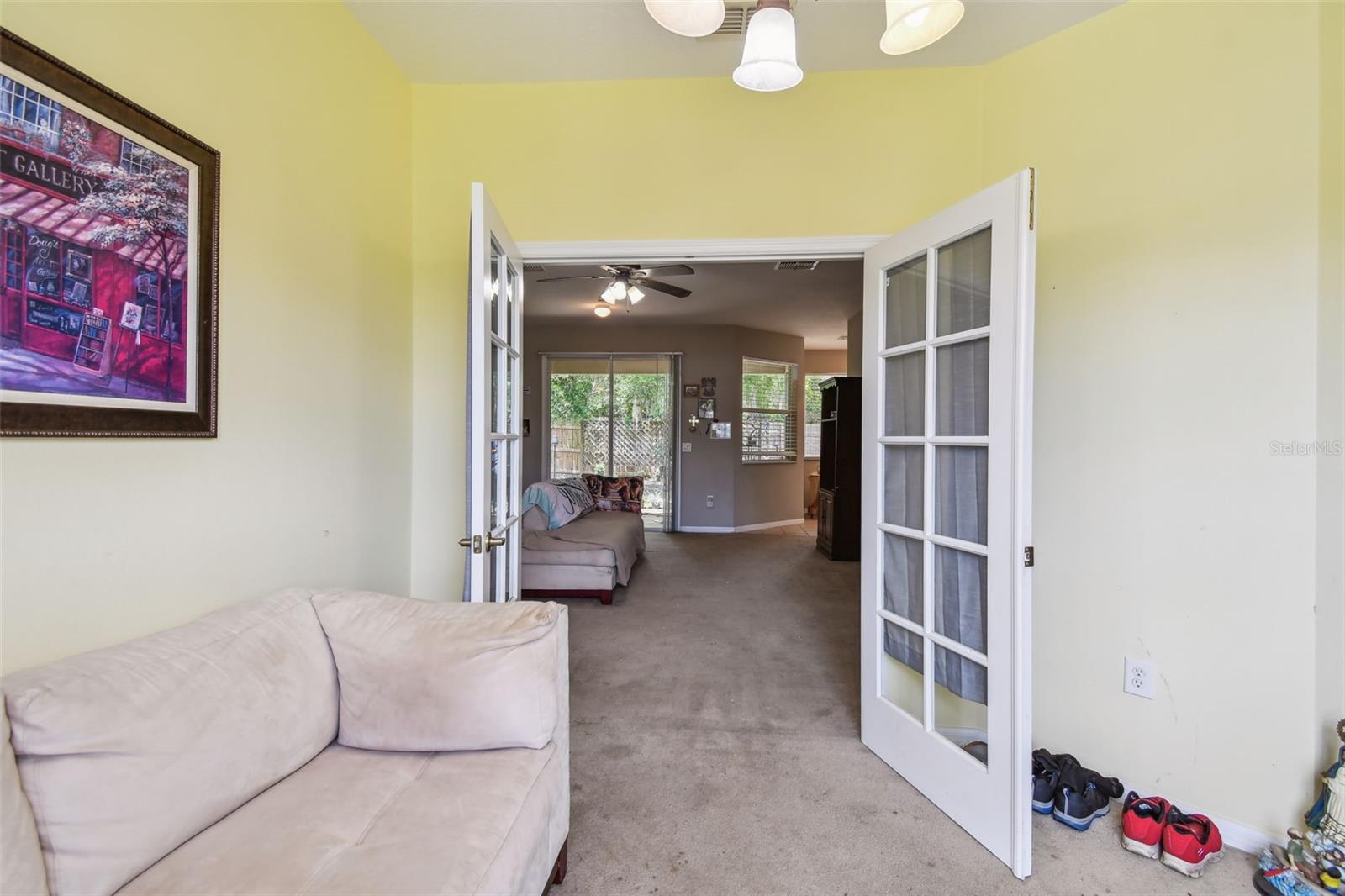 Image 16 of 49 For 419 Cierra Oaks Circle