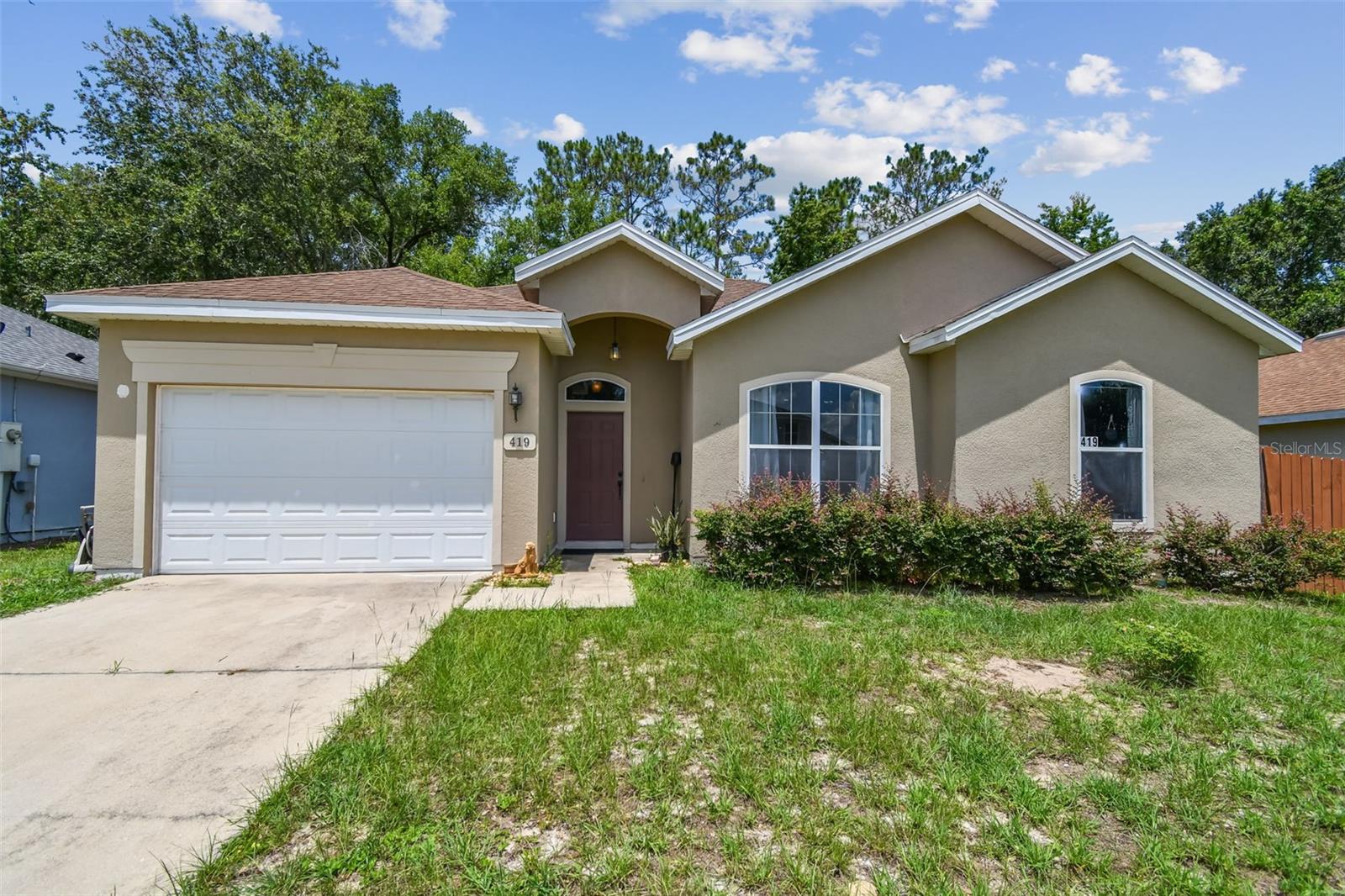 Image 2 of 49 For 419 Cierra Oaks Circle