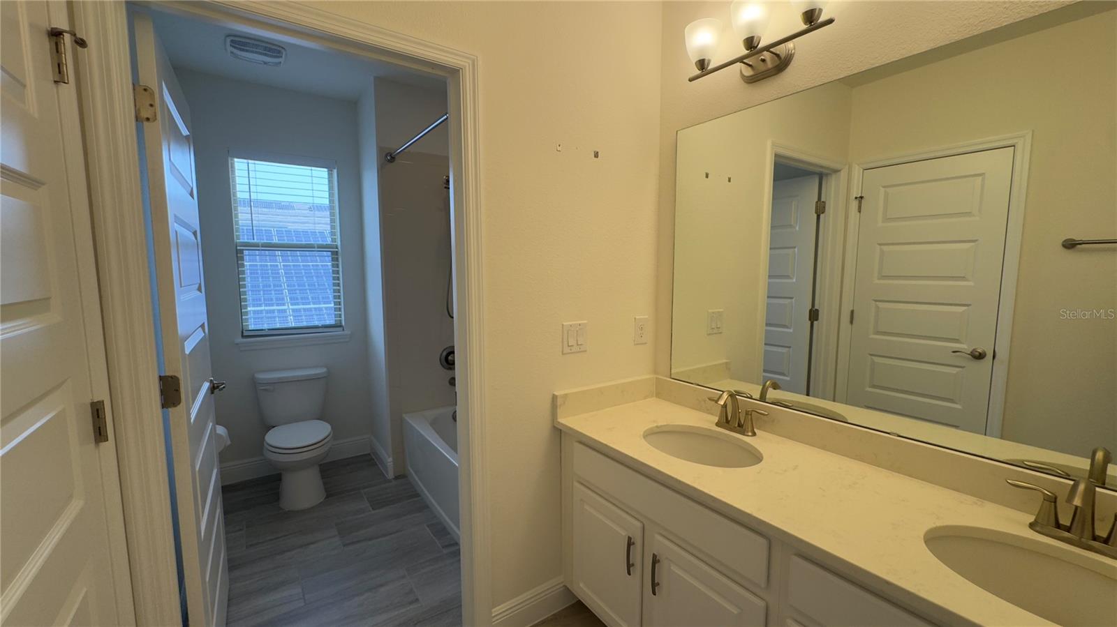 Image 20 of 40 For 9424 Bolero Road