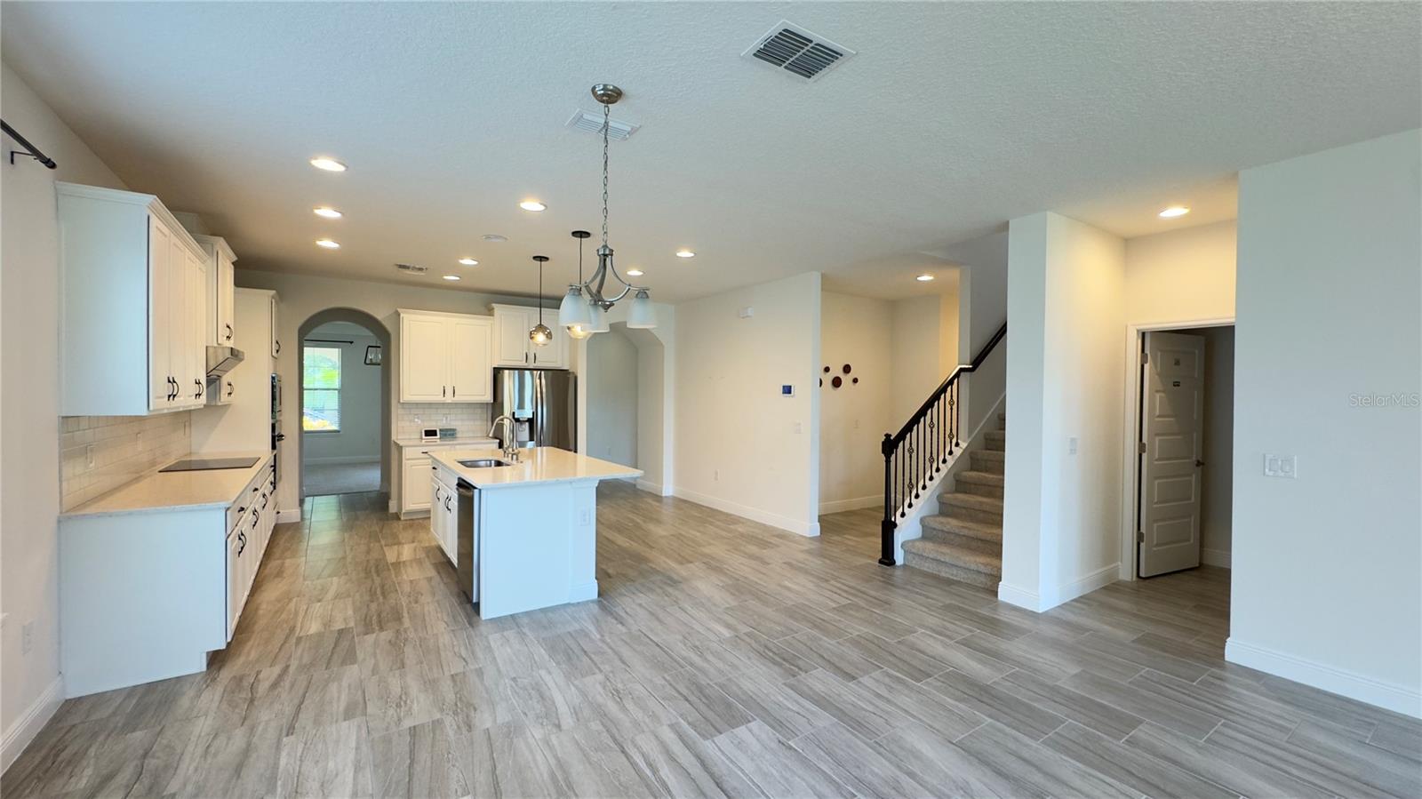 Image 4 of 40 For 9424 Bolero Road