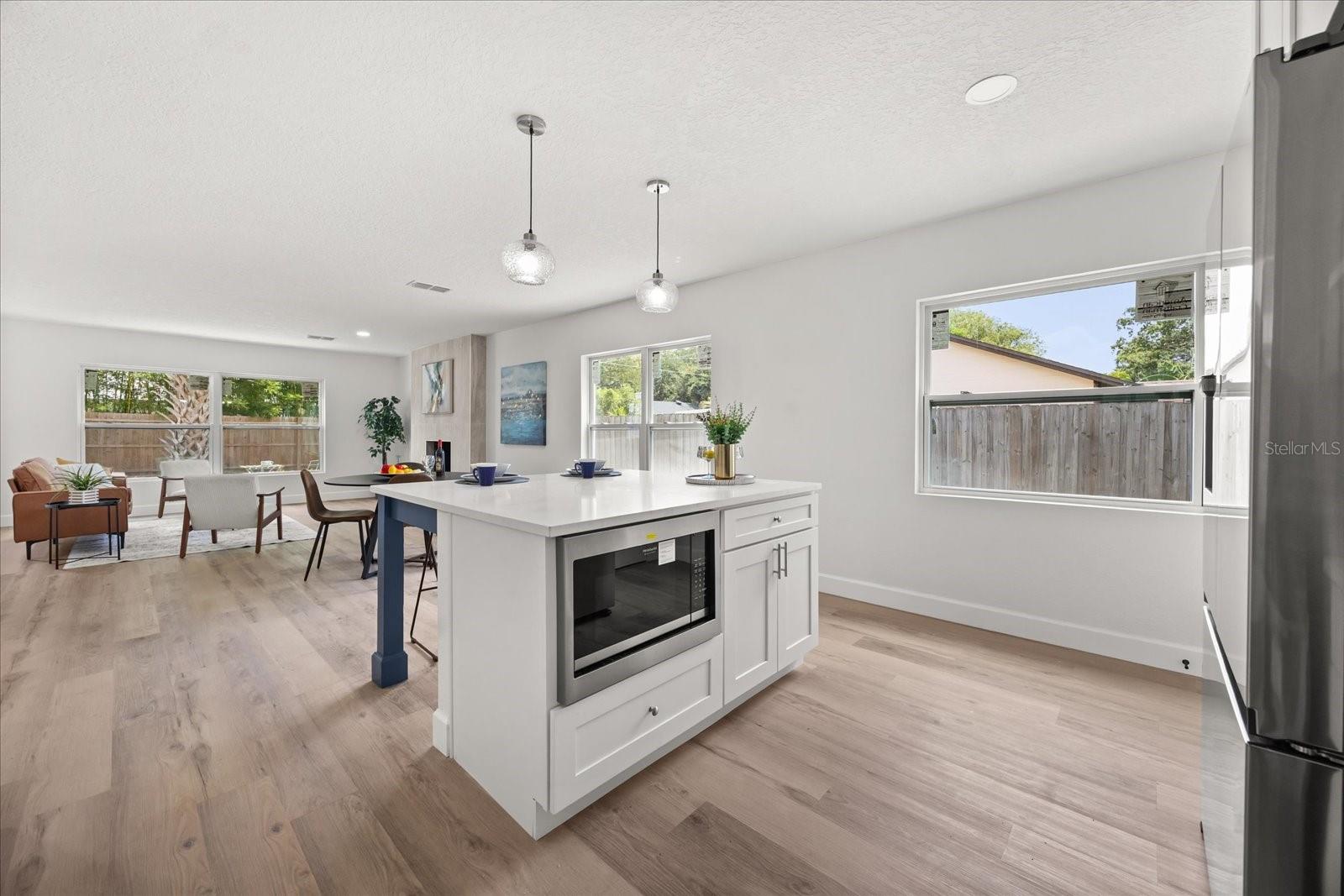 Image 9 of 28 For 2089 Sunderland Road