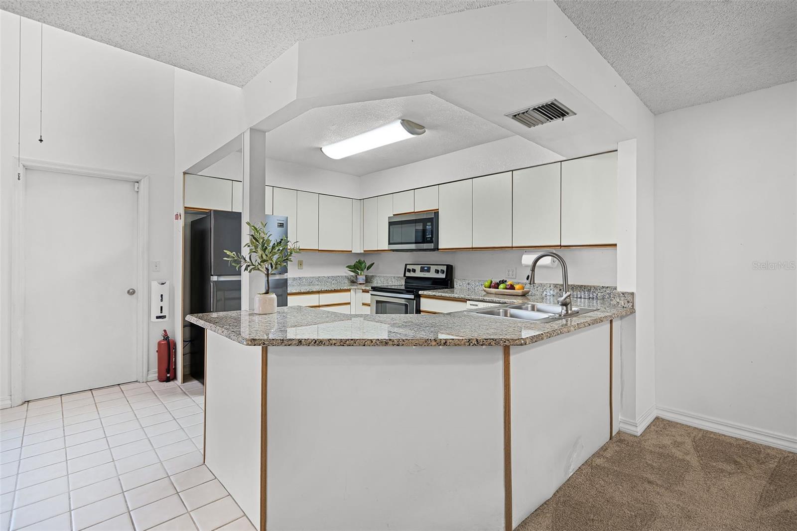 Image 11 of 47 For 104 Coventry Lane