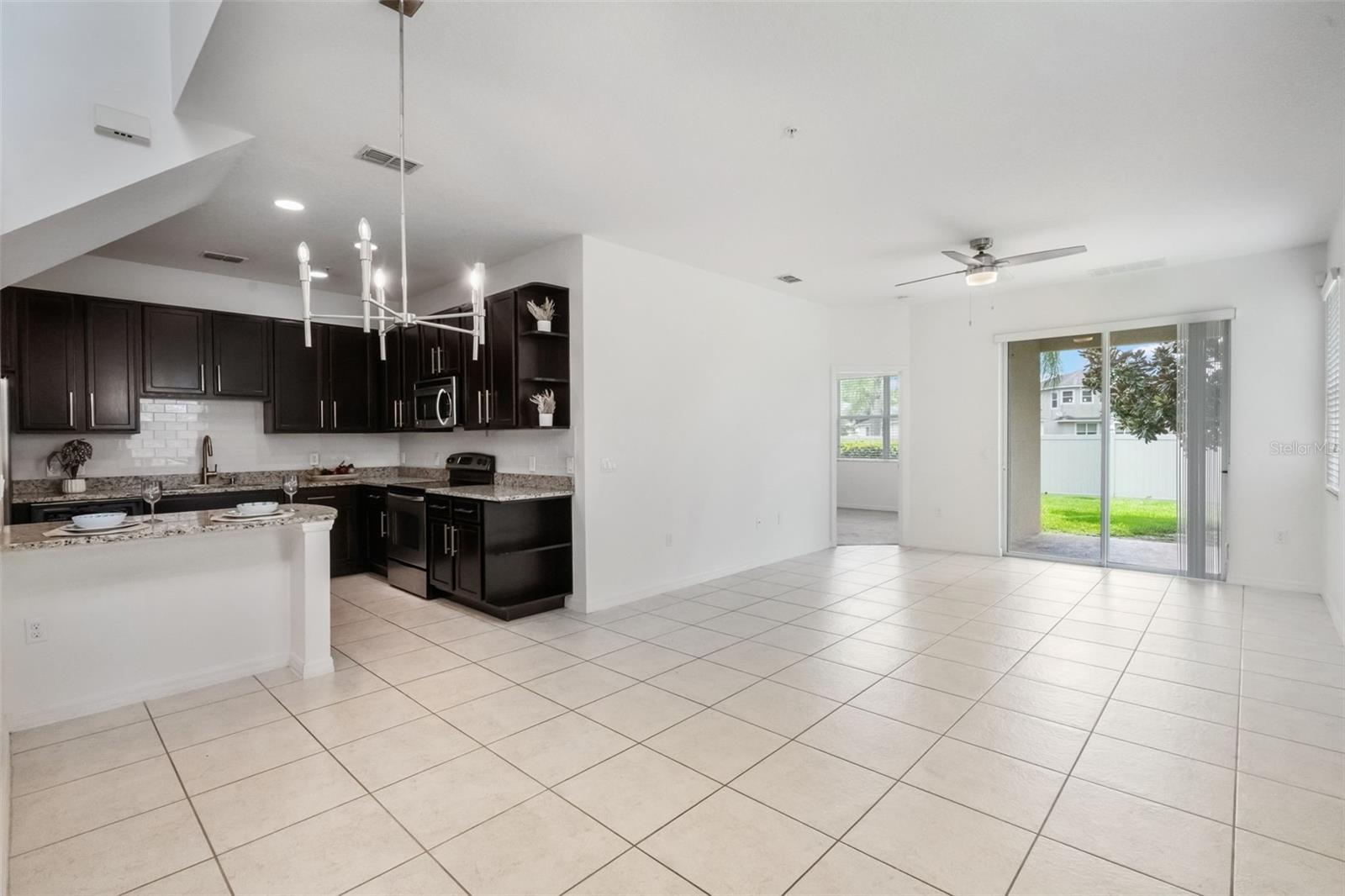 Image 10 of 51 For 643 Woodland Terrace Boulevard
