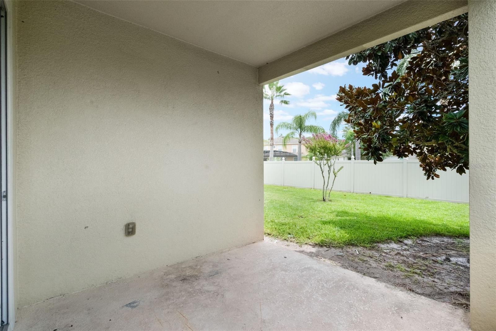 Image 33 of 51 For 643 Woodland Terrace Boulevard