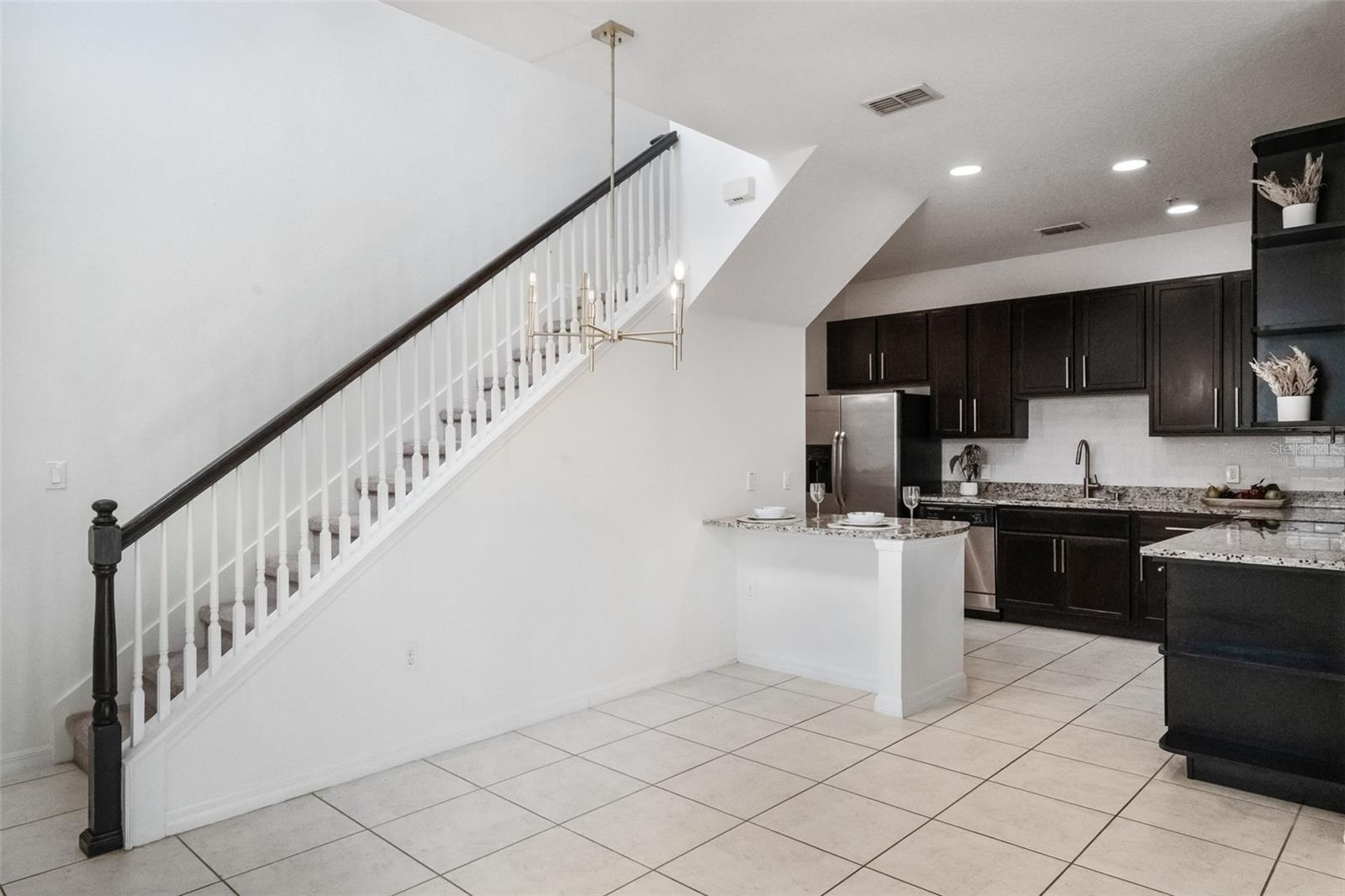 Image 8 of 51 For 643 Woodland Terrace Boulevard