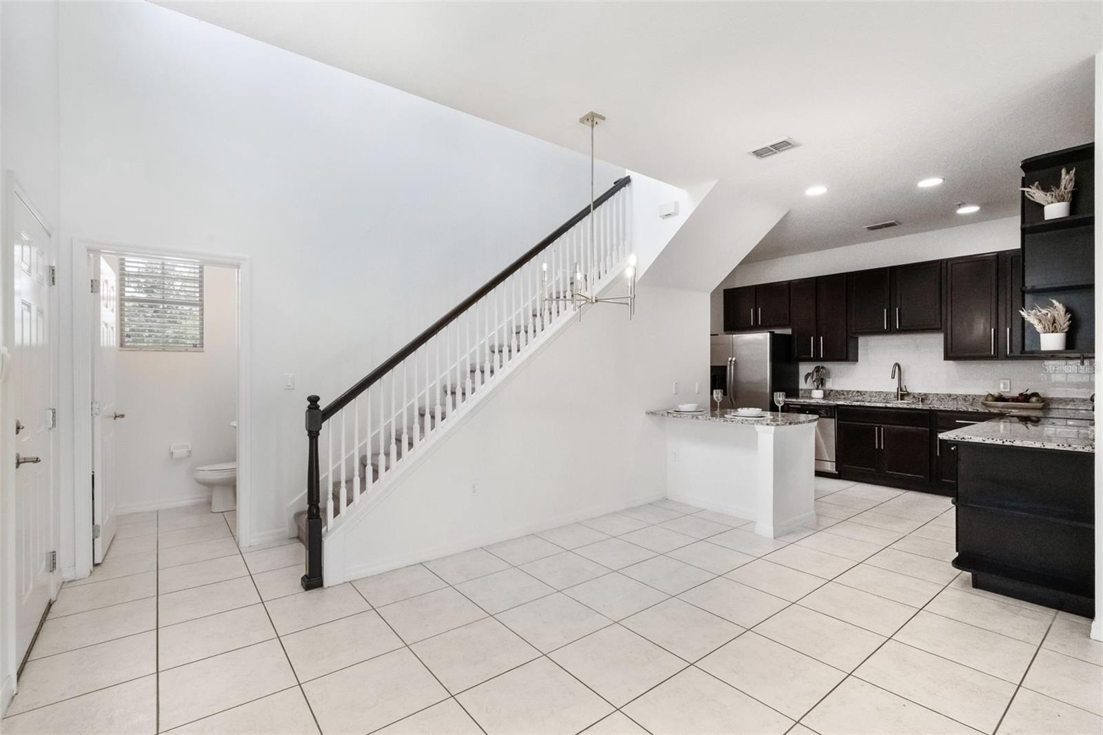 Image 9 of 51 For 643 Woodland Terrace Boulevard