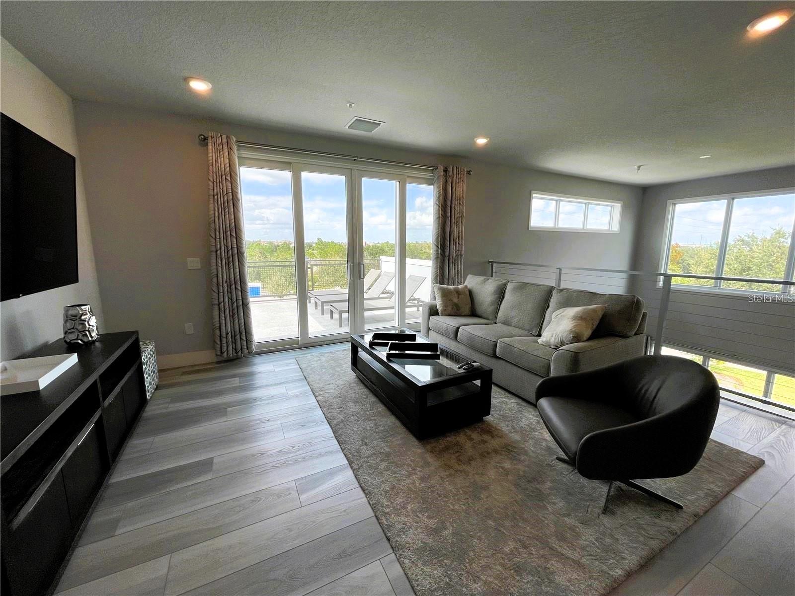Image 20 of 39 For 7740 Sandy Ridge Drive 203