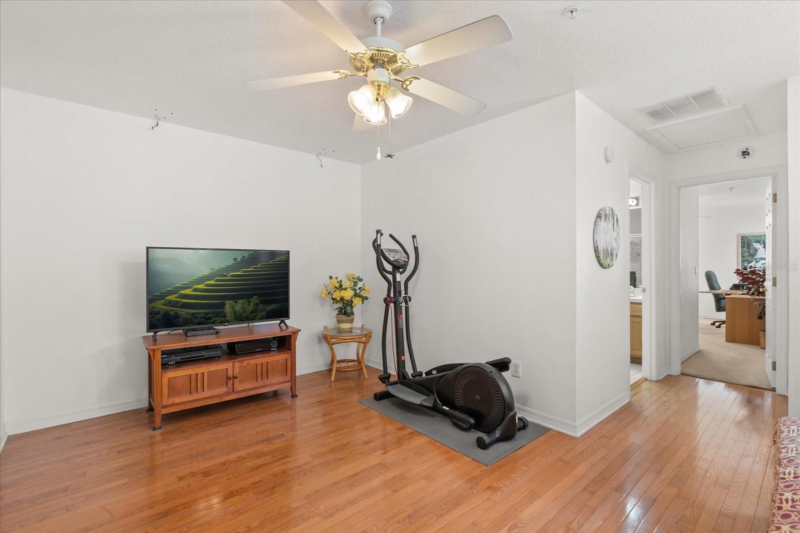 Image 18 of 41 For 2287 Wekiva Village Lane