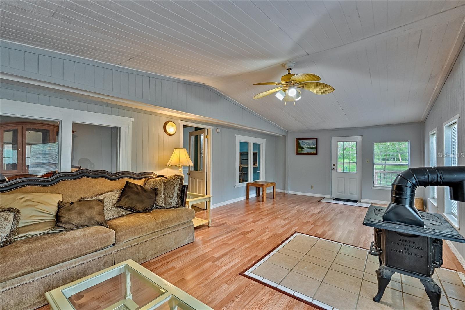Image 4 of 28 For 11670 37th Lane