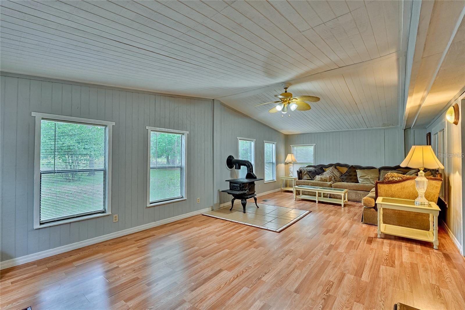 Image 5 of 28 For 11670 37th Lane