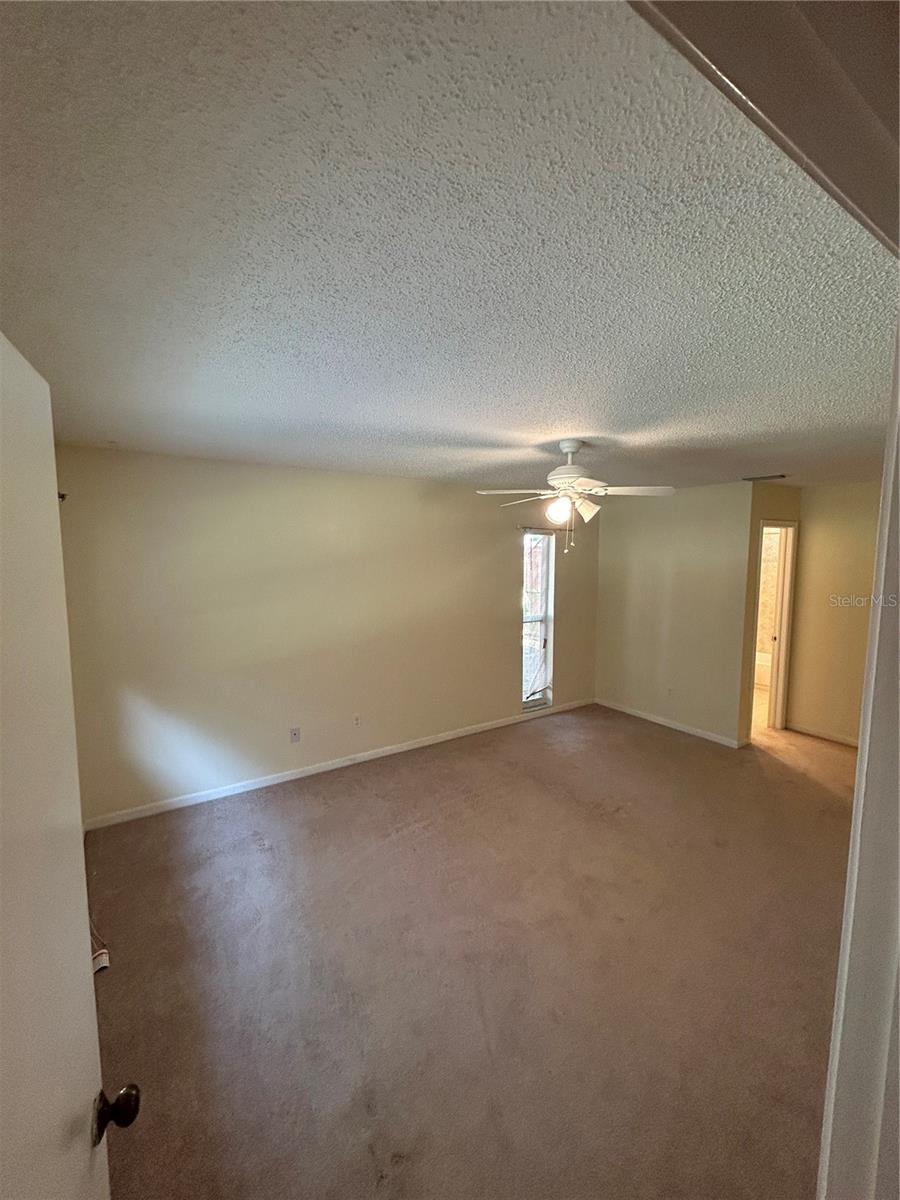 Image 13 of 50 For 9504 Cluster Avenue