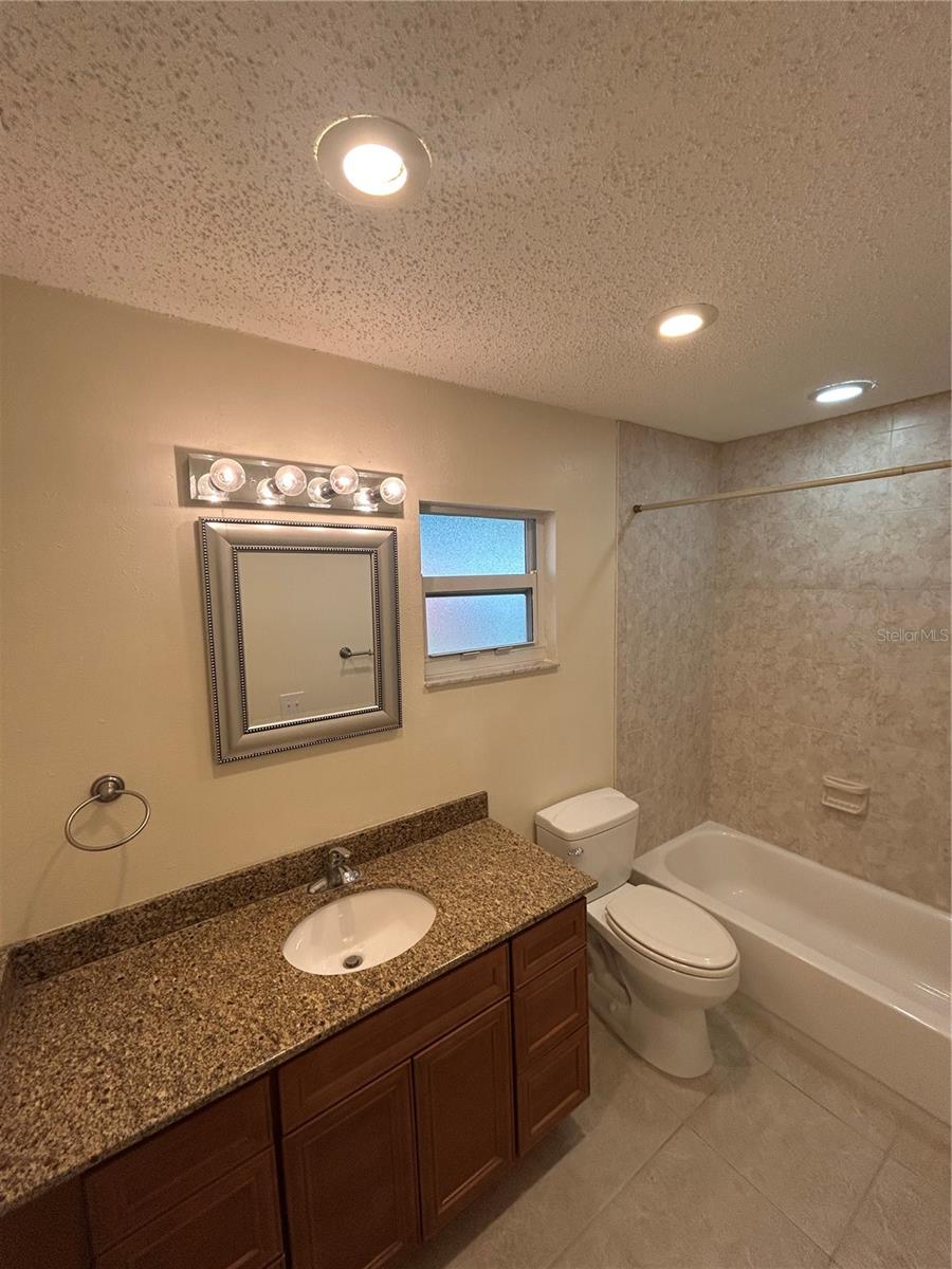 Image 30 of 50 For 9504 Cluster Avenue