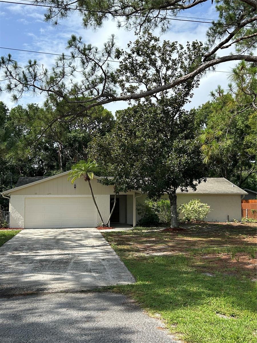 Image 41 of 50 For 9504 Cluster Avenue