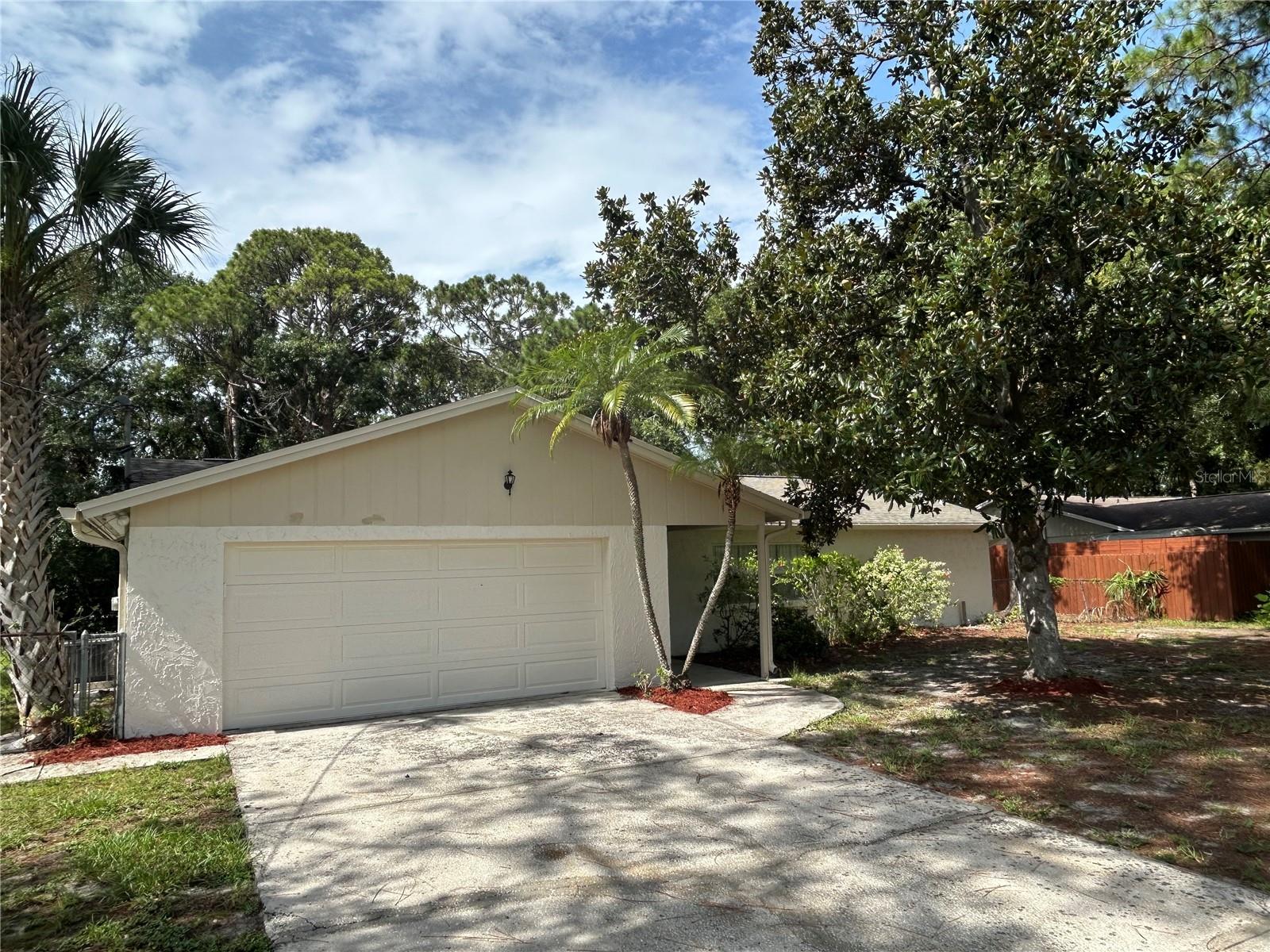 Image 46 of 50 For 9504 Cluster Avenue