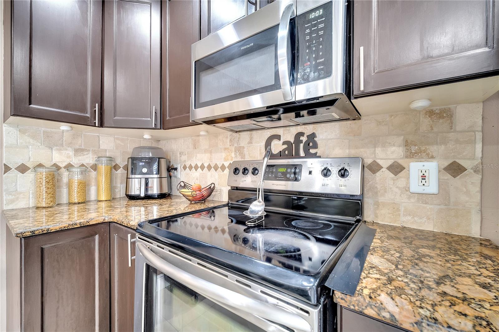 Image 8 of 32 For 13217 Briar Forest Court