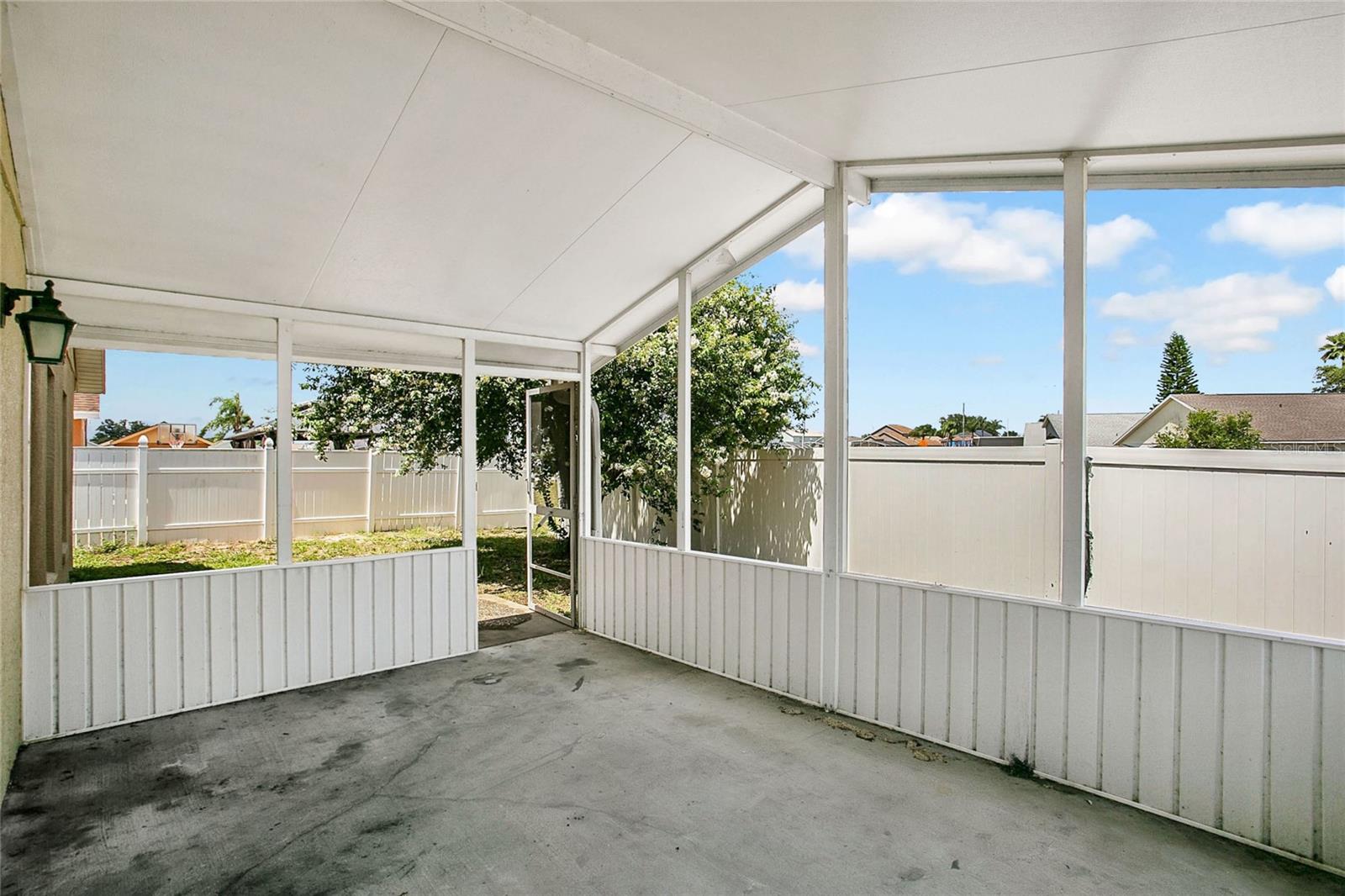 Image 21 of 34 For 118 Sir Phillips Drive