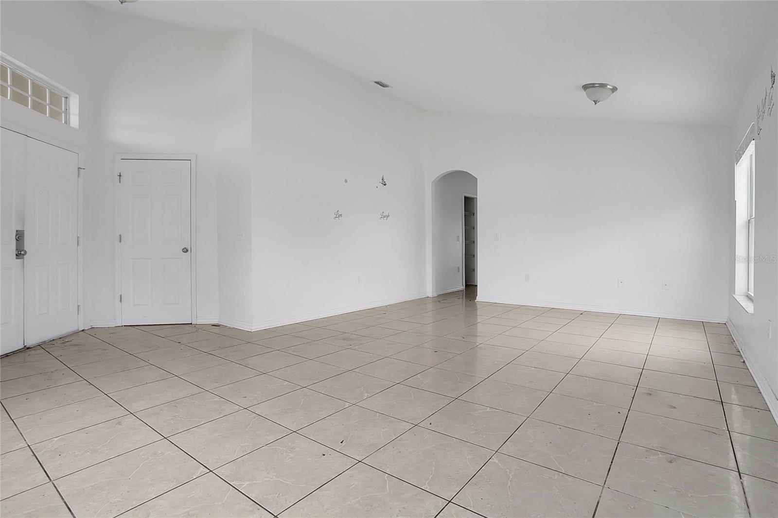 Image 4 of 34 For 118 Sir Phillips Drive