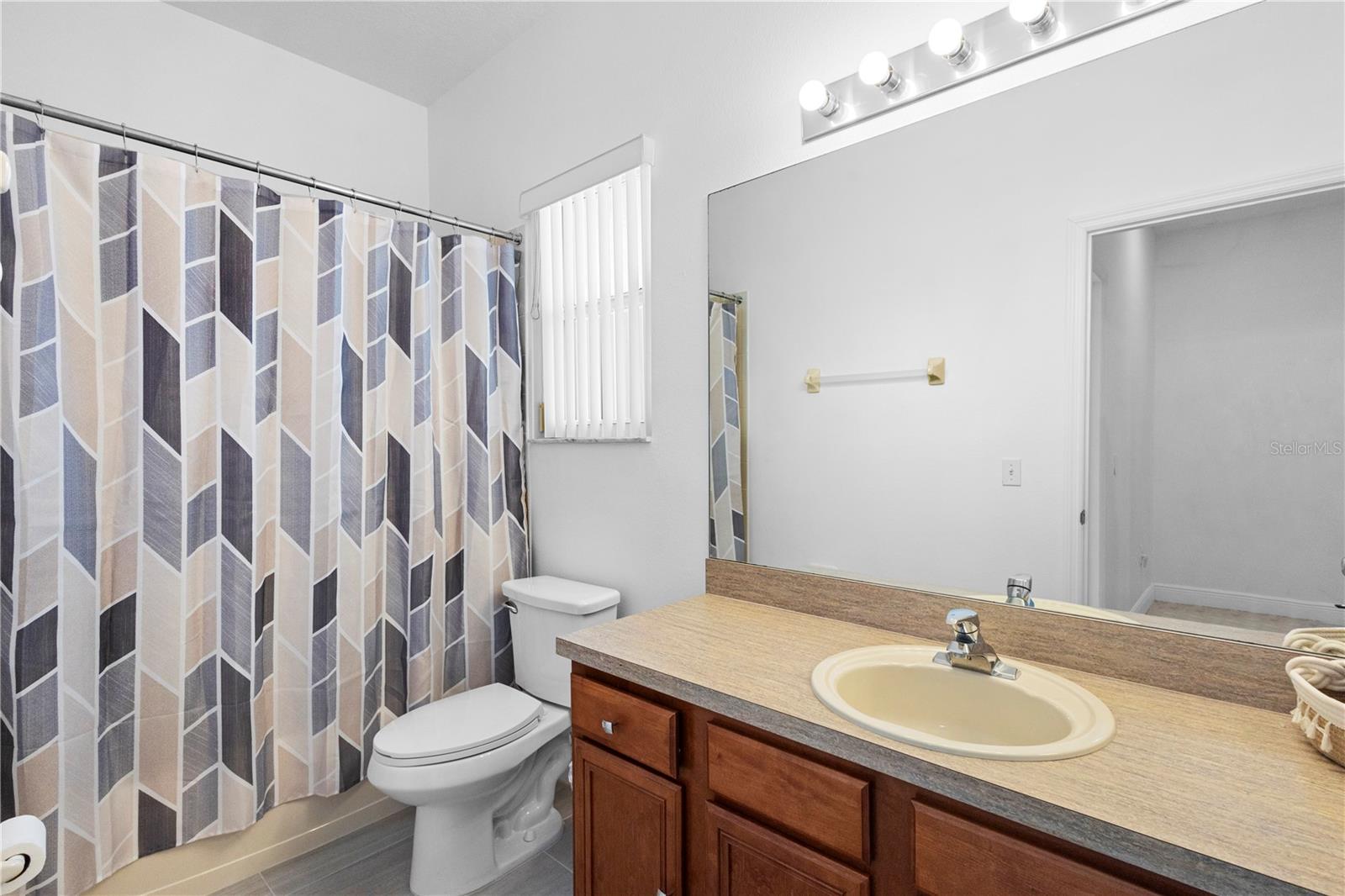 Image 18 of 26 For 686 Cotulla Drive