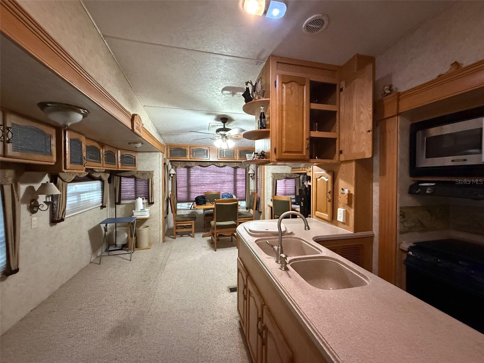 Image 5 of 18 For 3000 Clarcona Road 527