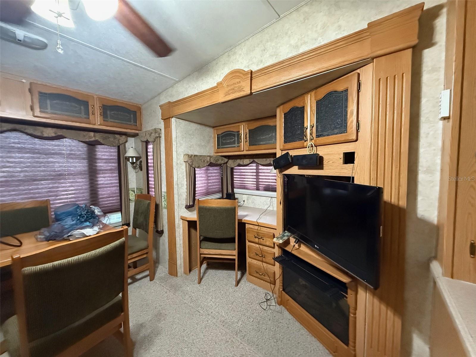 Image 6 of 18 For 3000 Clarcona Road 527